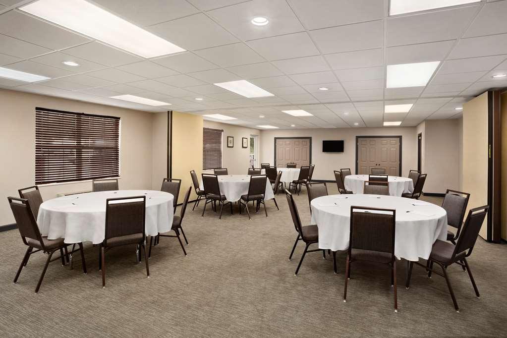 Country Inn & Suites By Radisson, Charlotte University Place, Nc 시설 사진