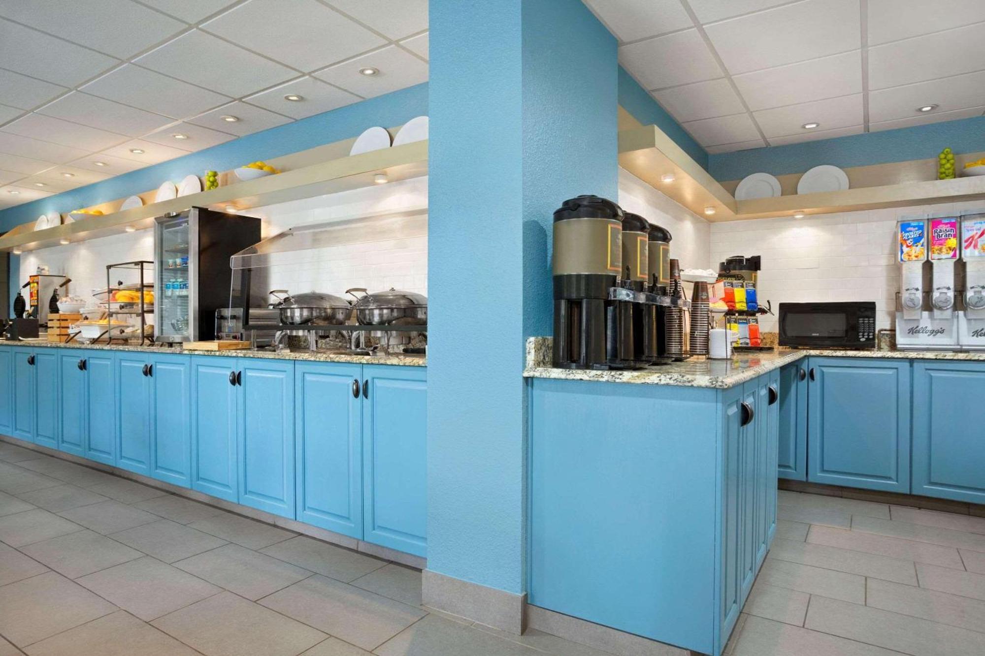 Country Inn & Suites By Radisson, Charlotte University Place, Nc 외부 사진