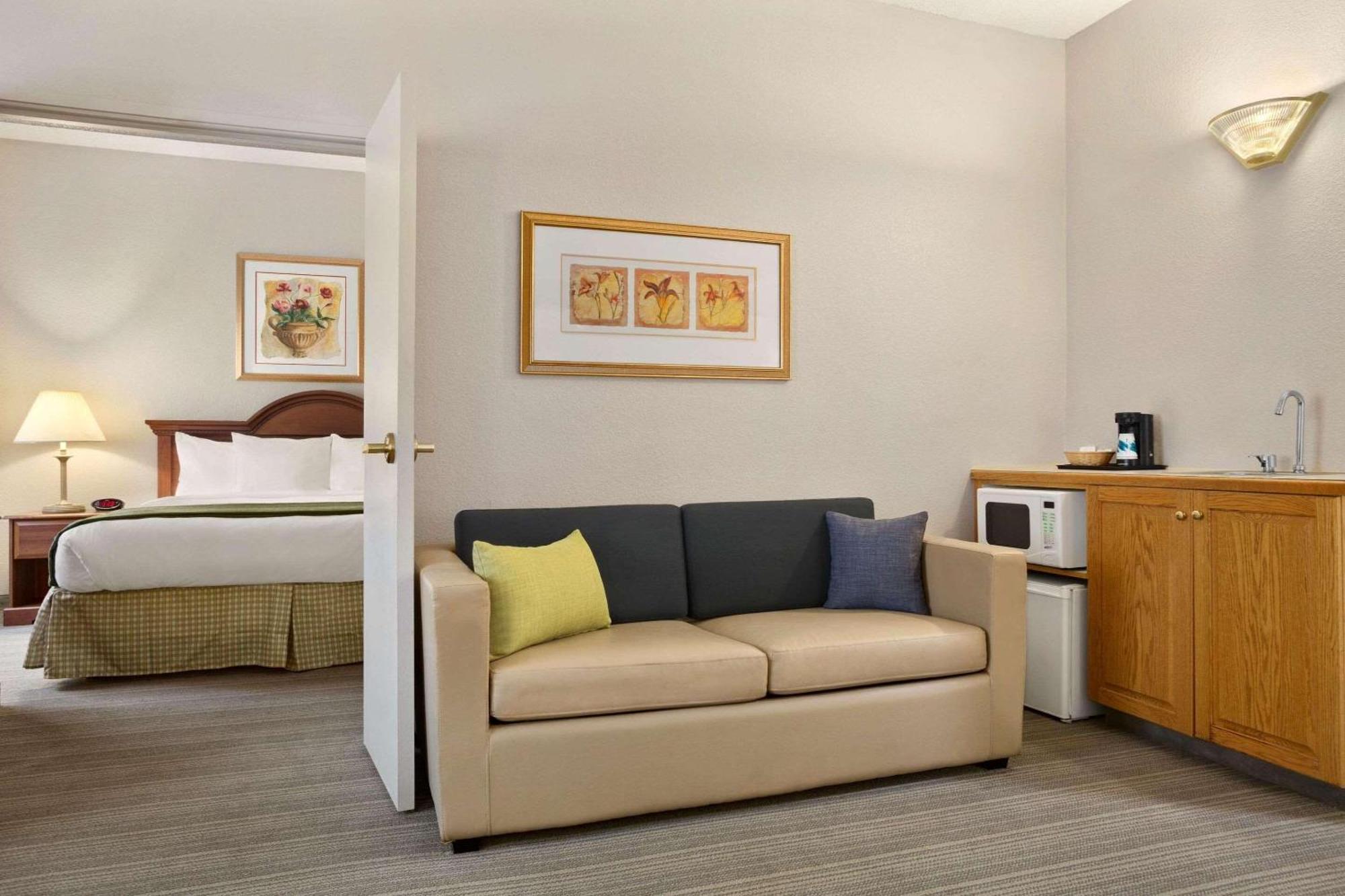 Country Inn & Suites By Radisson, Charlotte University Place, Nc 외부 사진